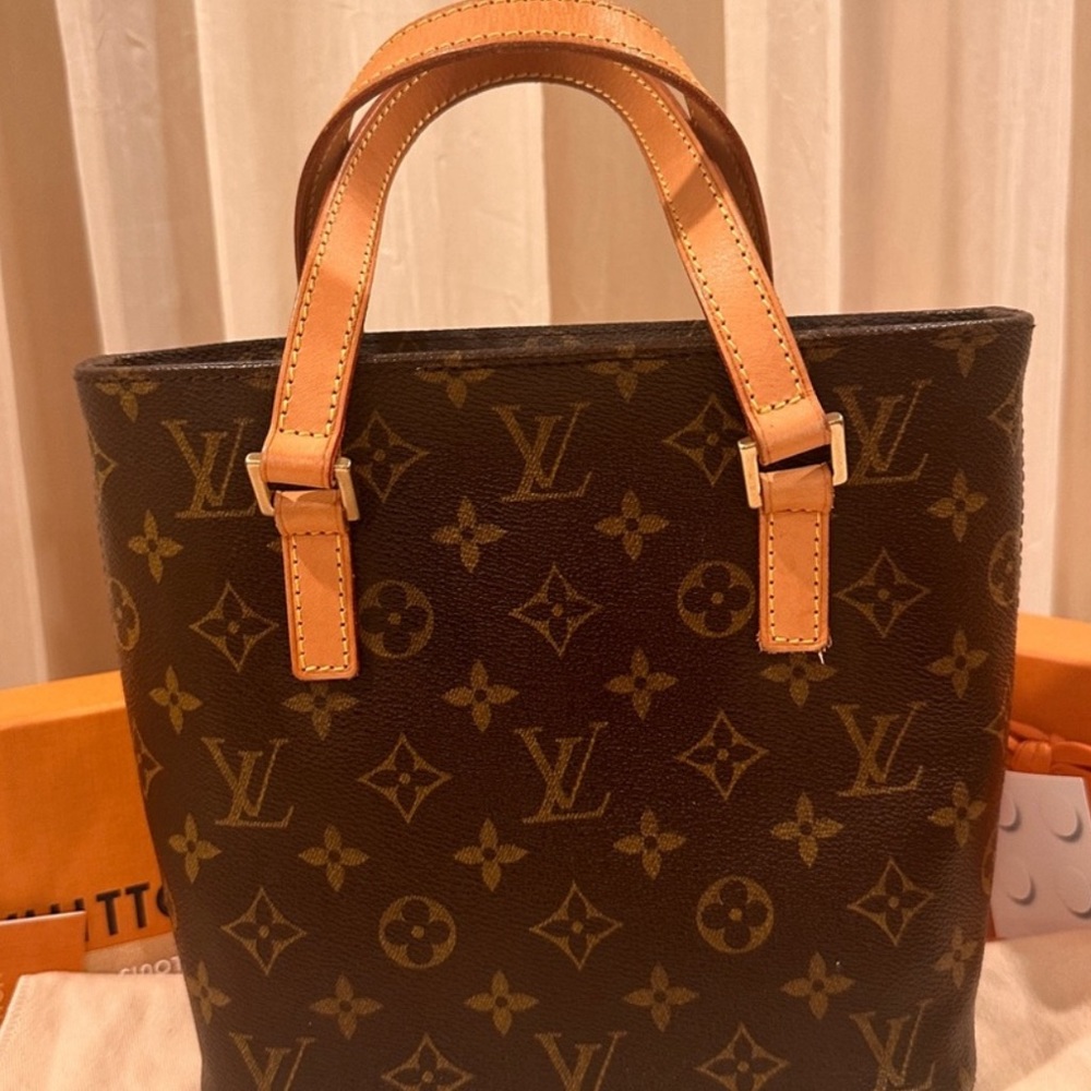 Louis Vuitton Vavin PM in like new condition.